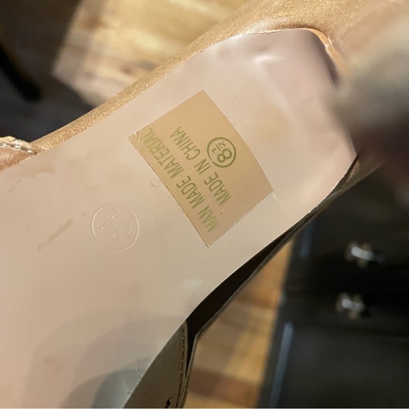 Tan cut out boot heel with laces - Picture 9 of 9